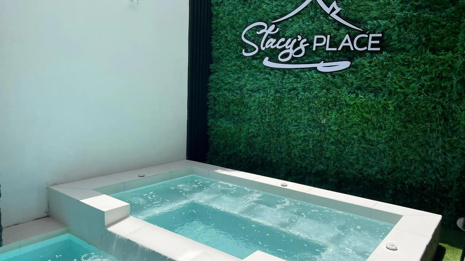 Port of Spain Stacys Place #1 2 Bedroom Apartment